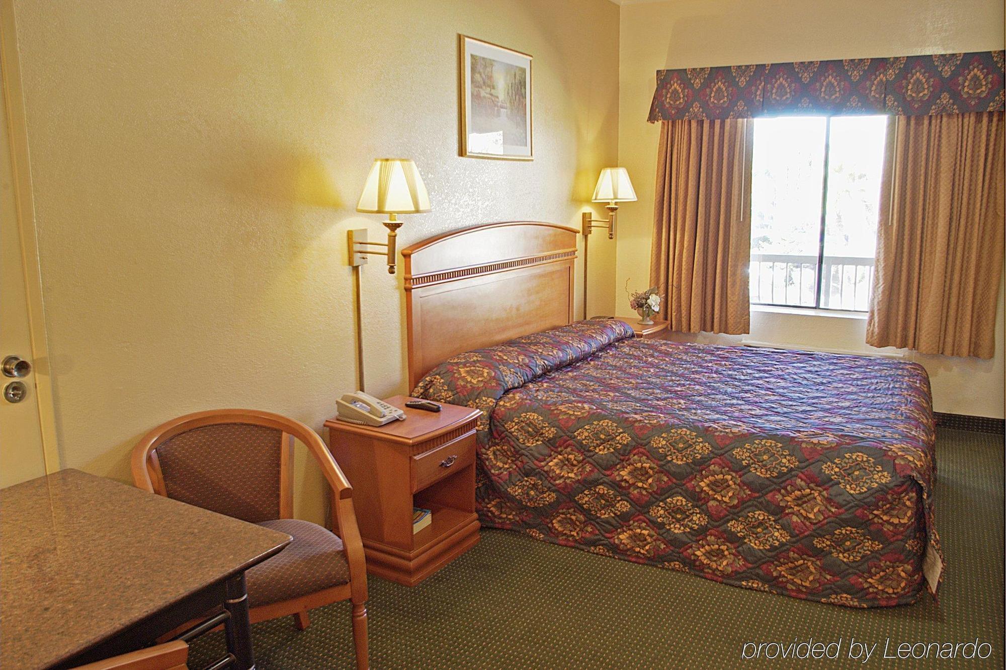 Granada Inn San Fernando Zimmer foto